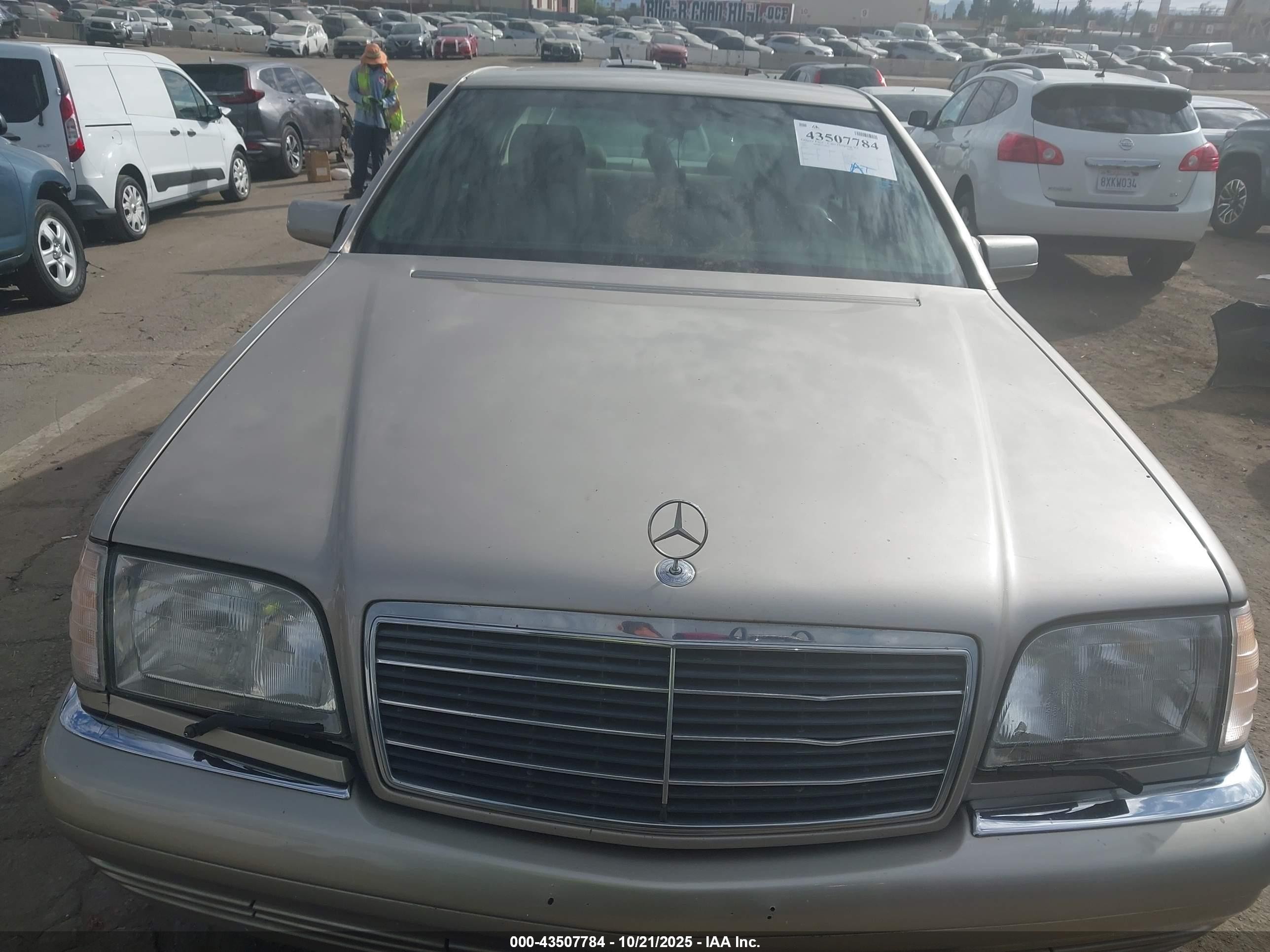 1997 Mercedes-benz S 420 Золотой vin: WDBGA43G7VA346011