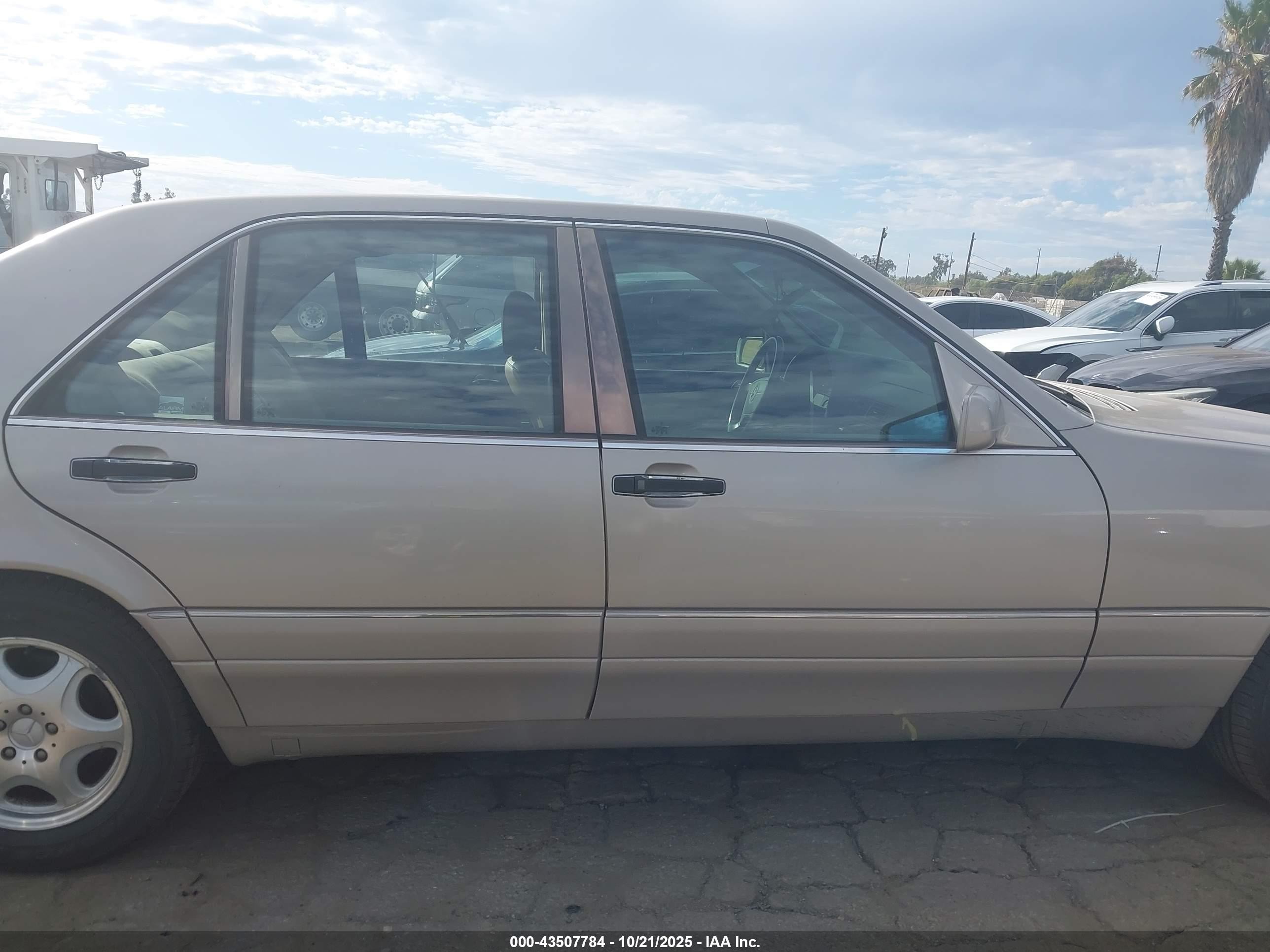 1997 Mercedes-benz S 420 Золотой vin: WDBGA43G7VA346011