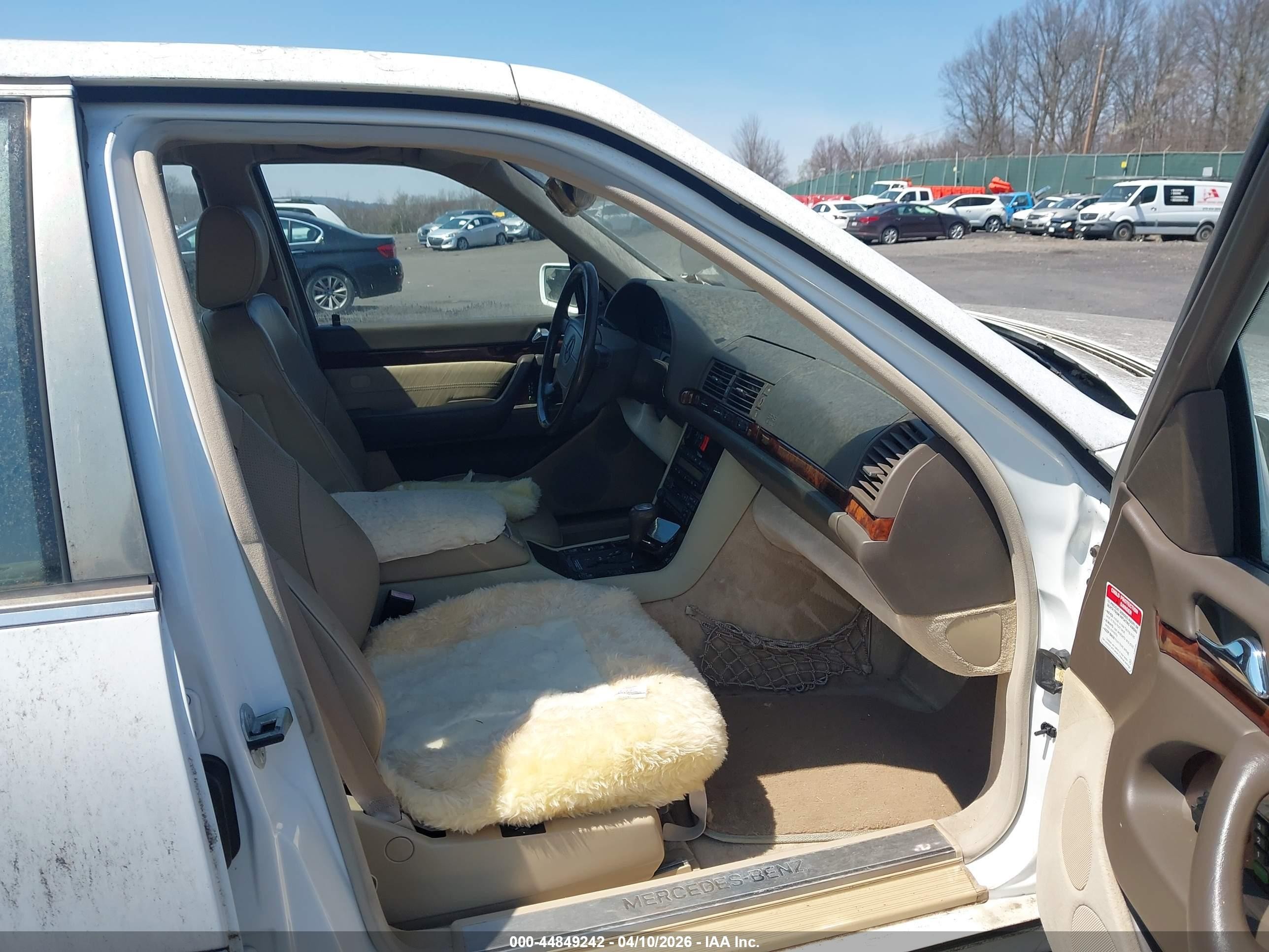 1997 Mercedes-benz S 420   White vin: WDBGA43G8VA345353