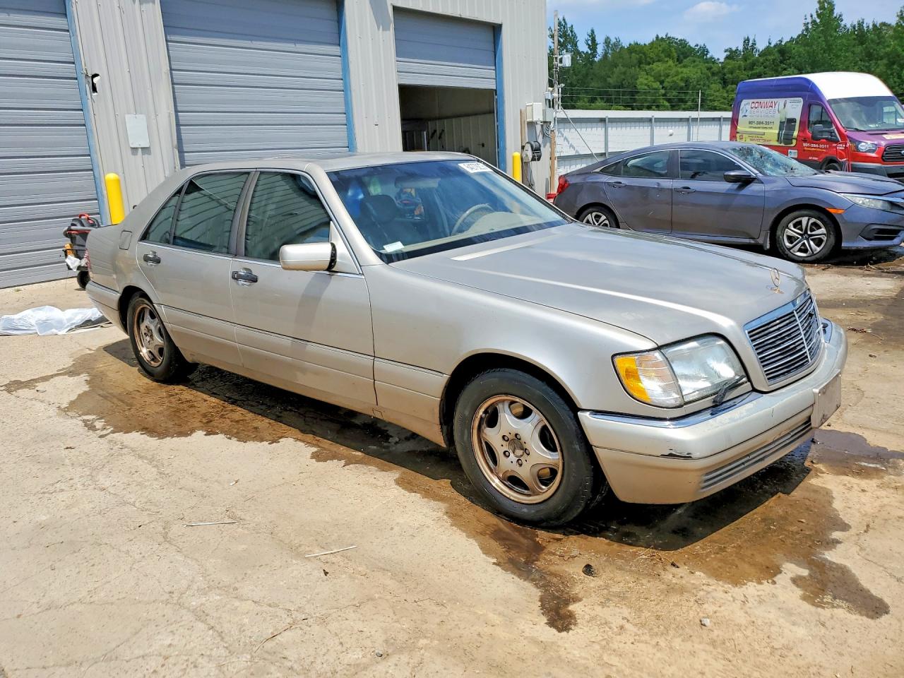 1998 Mercedes-benz S 420 Tan vin: WDBGA43G8WA380640
