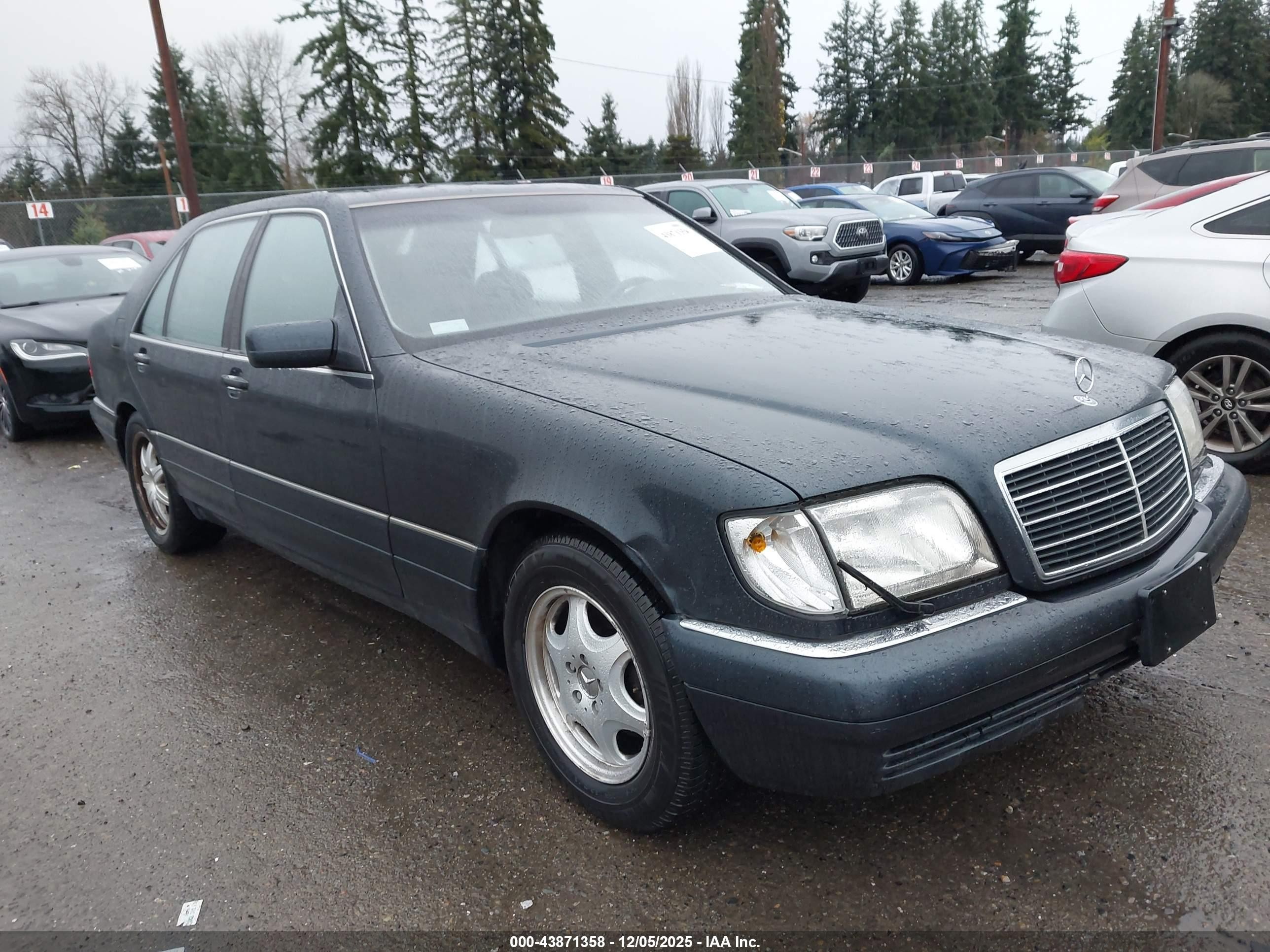 1998 Mercedes-benz S 420   Blue vin: WDBGA43G8WA403317