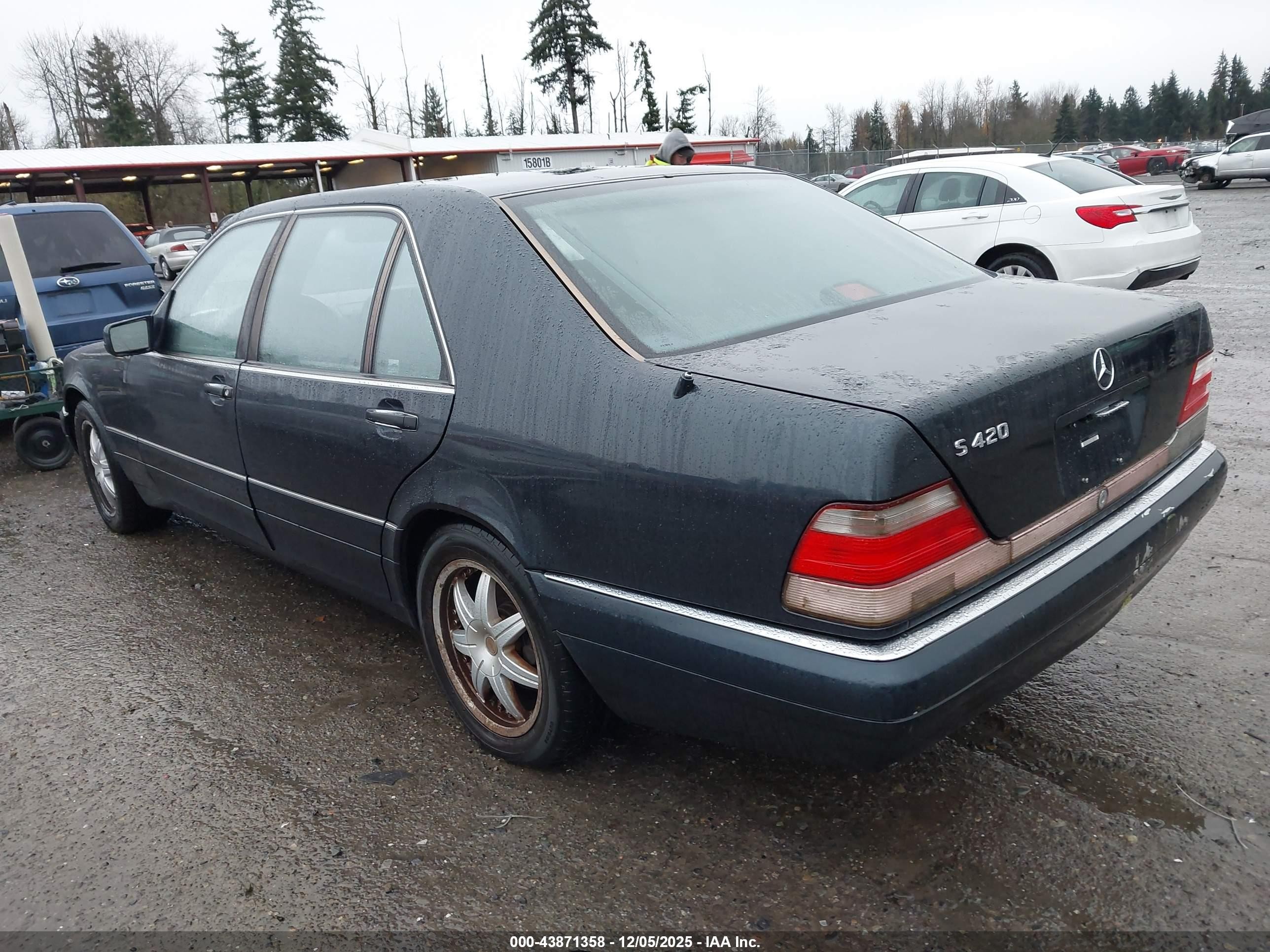 1998 Mercedes-benz S 420   Blue vin: WDBGA43G8WA403317