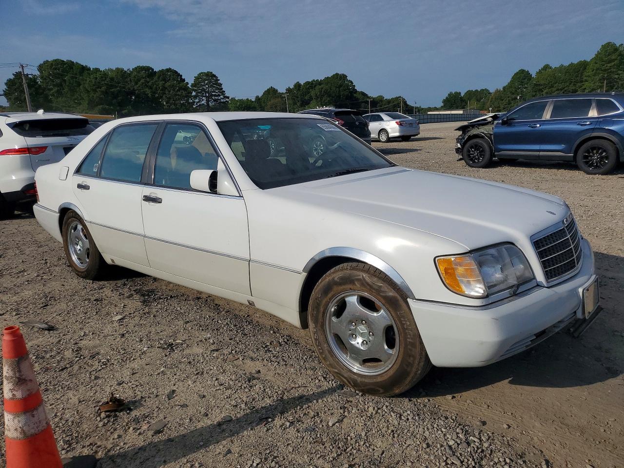 1992 Mercedes-benz 500 Sel White vin: WDBGA51E1NA033673