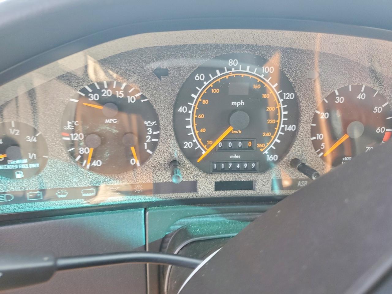 1992 Mercedes-benz 500 Sel White vin: WDBGA51E1NA033673