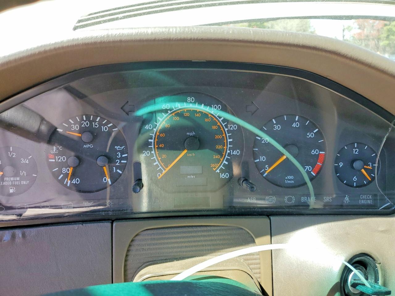 1995 Mercedes-benz S 500 Бежевый vin: WDBGA51E9SA268964