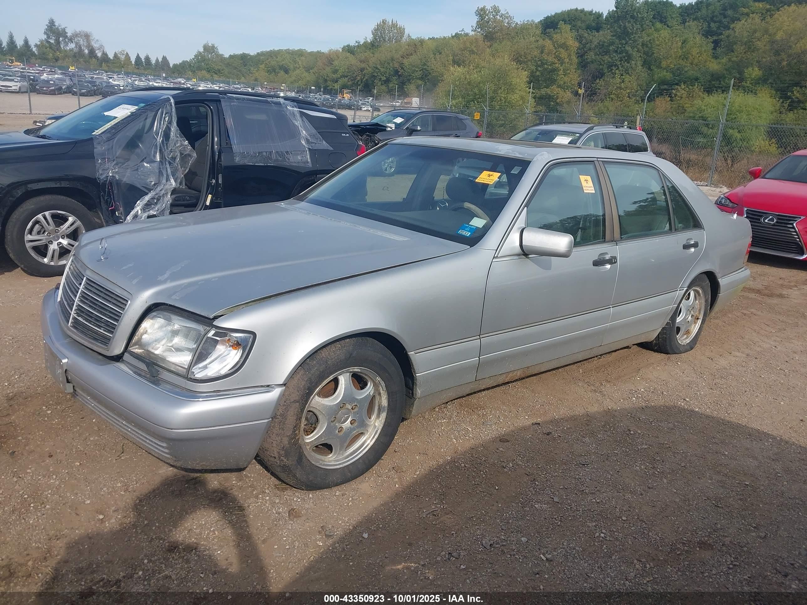 1998 Mercedes-benz S 500   Silver vin: WDBGA51G3WA382238