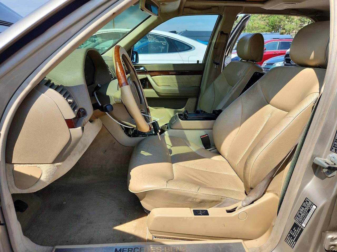 1997 Mercedes-benz S 500 Beige vin: WDBGA51G6VA372057
