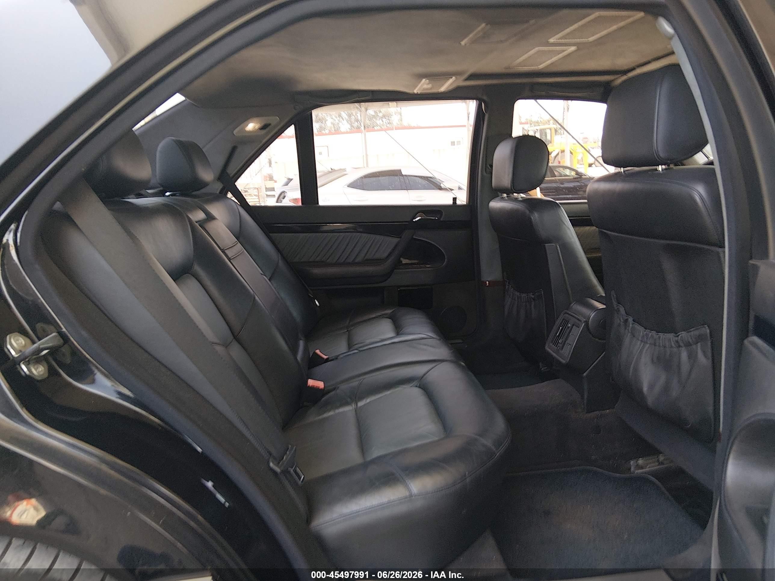 1998 Mercedes-benz S 500   Black vin: WDBGA51G8WA388987