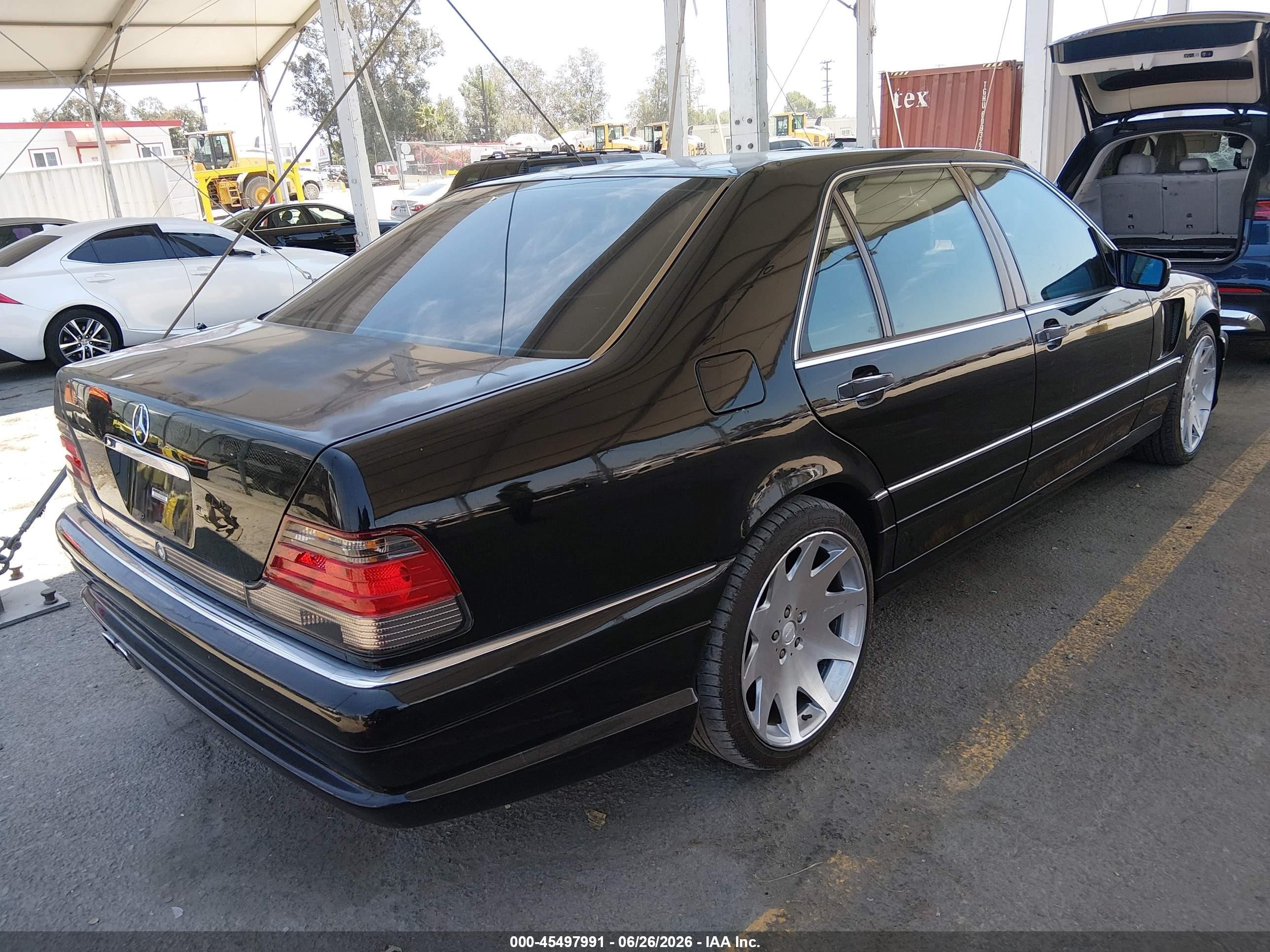 1998 Mercedes-benz S 500   Black vin: WDBGA51G8WA388987