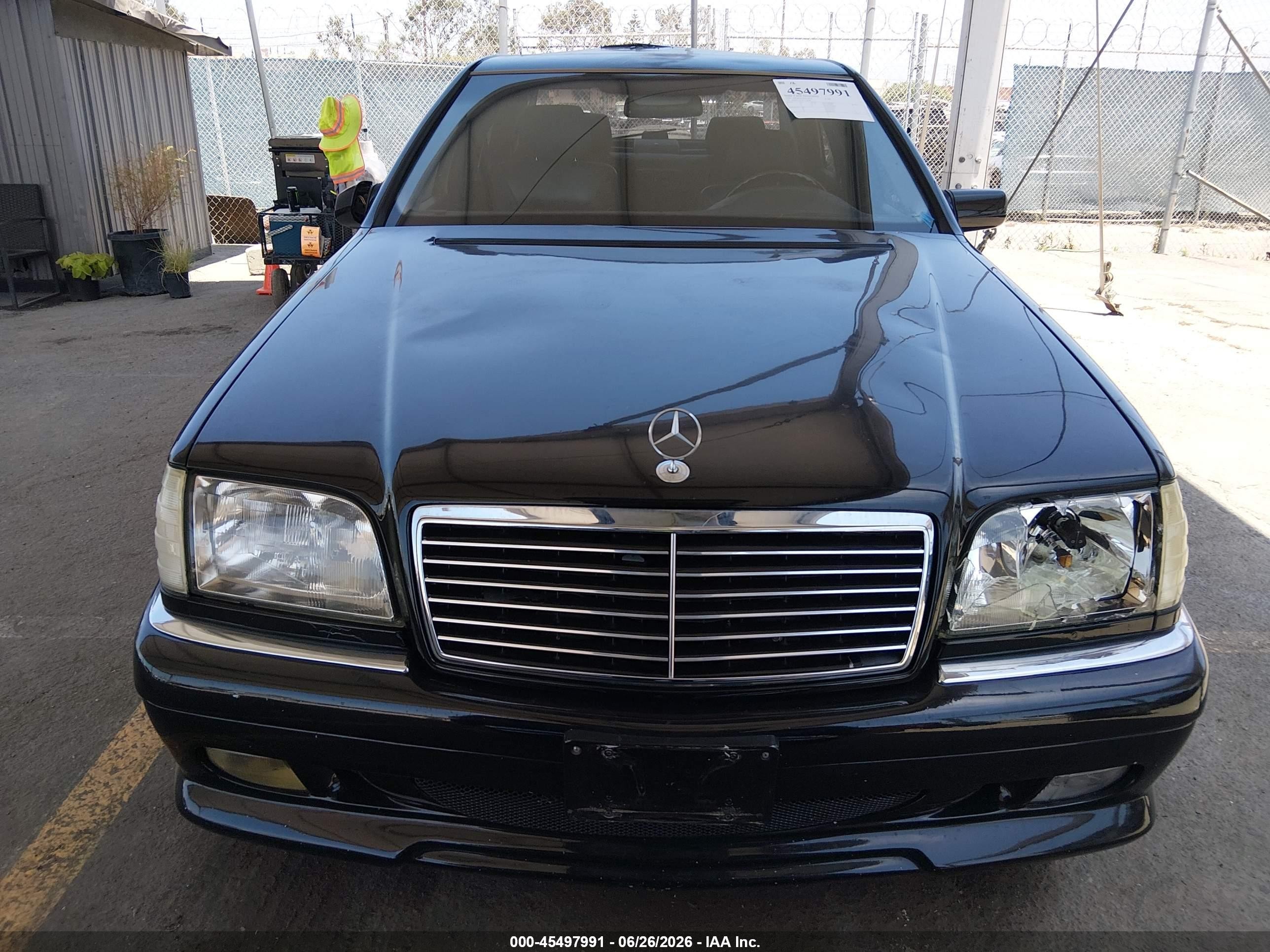 1998 Mercedes-benz S 500   Black vin: WDBGA51G8WA388987