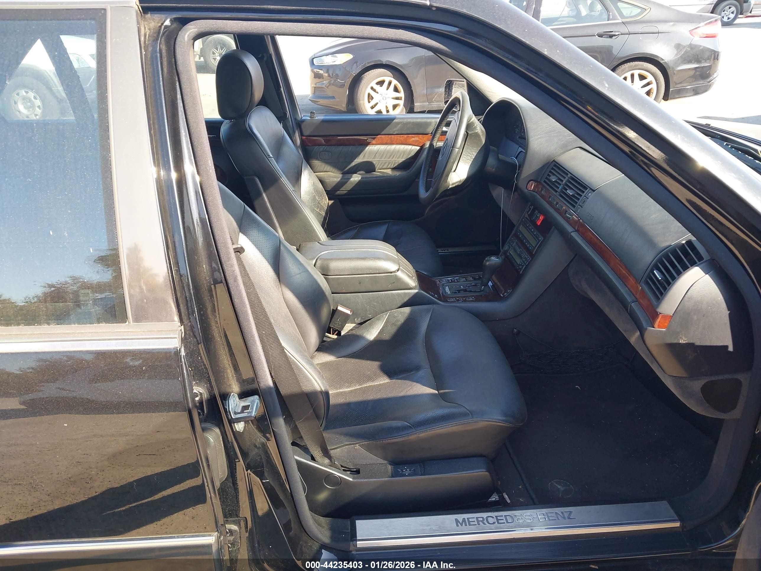 1998 Mercedes-benz S 500 Black vin: WDBGA51G8WA400670
