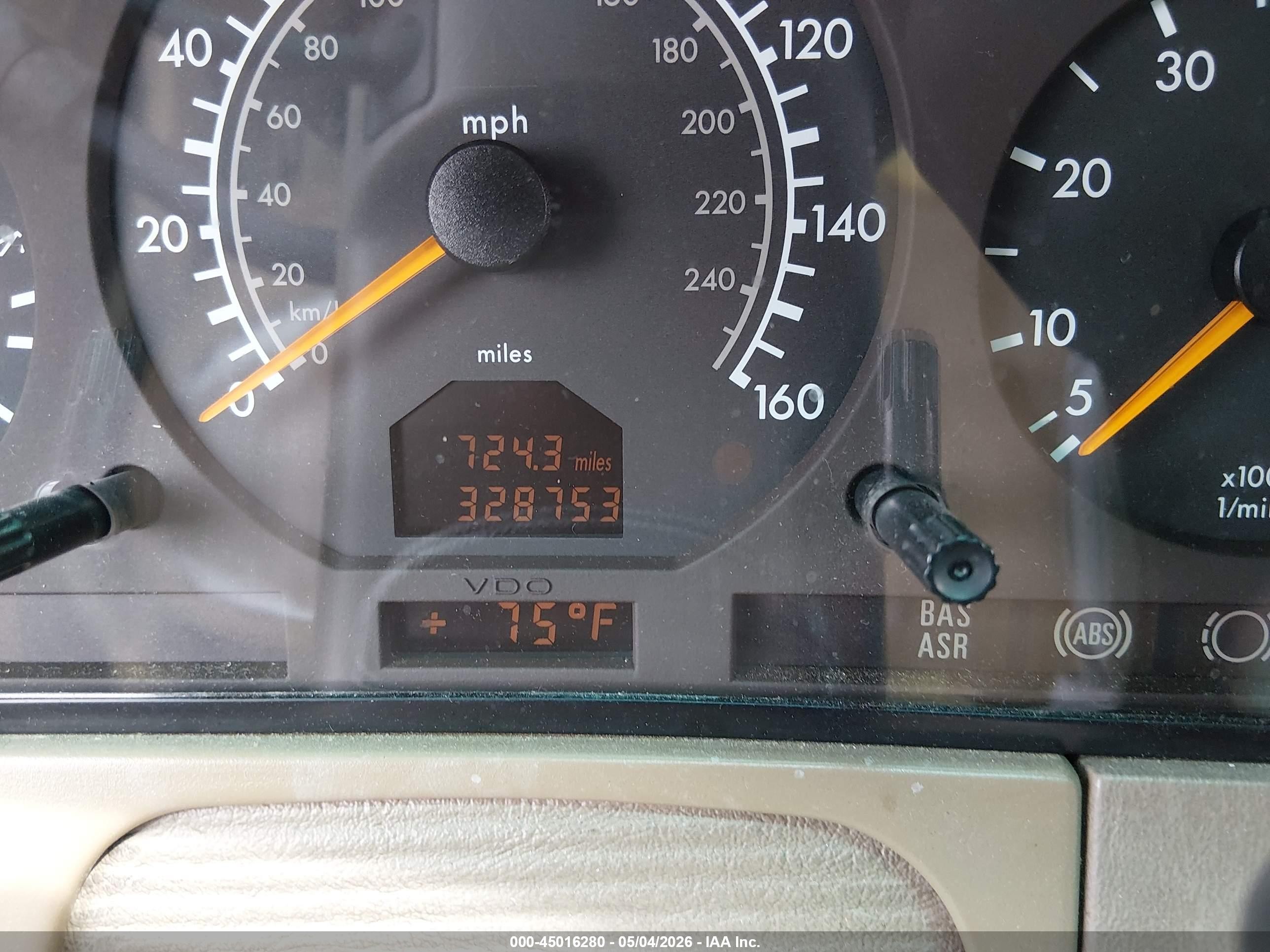 1998 Mercedes-benz S 500   Black vin: WDBGA51G8WA402256