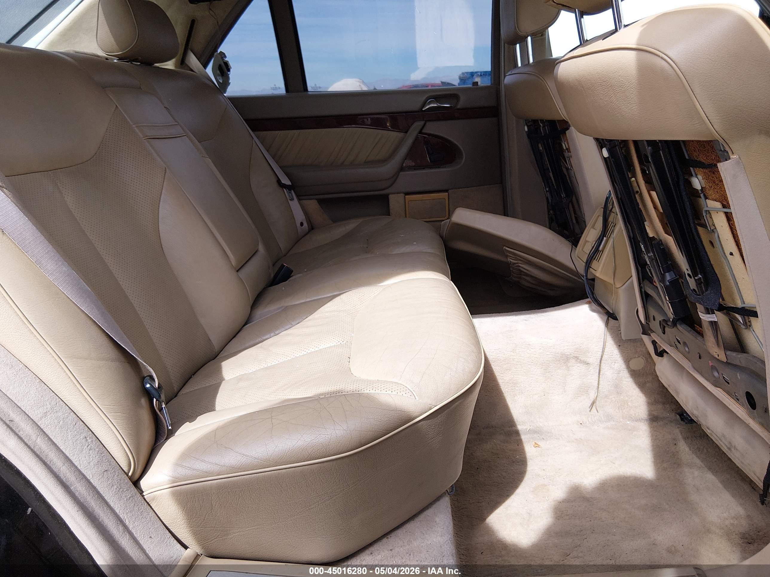 1998 Mercedes-benz S 500   Black vin: WDBGA51G8WA402256