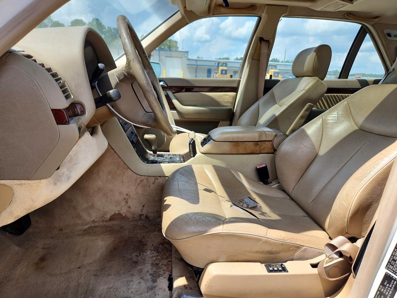 1999 Mercedes-benz S 500 White vin: WDBGA51G8XA429460