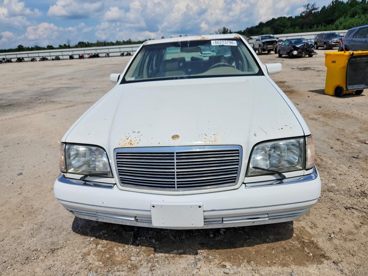 1999 Mercedes-benz S 500 White vin: WDBGA51G8XA429460