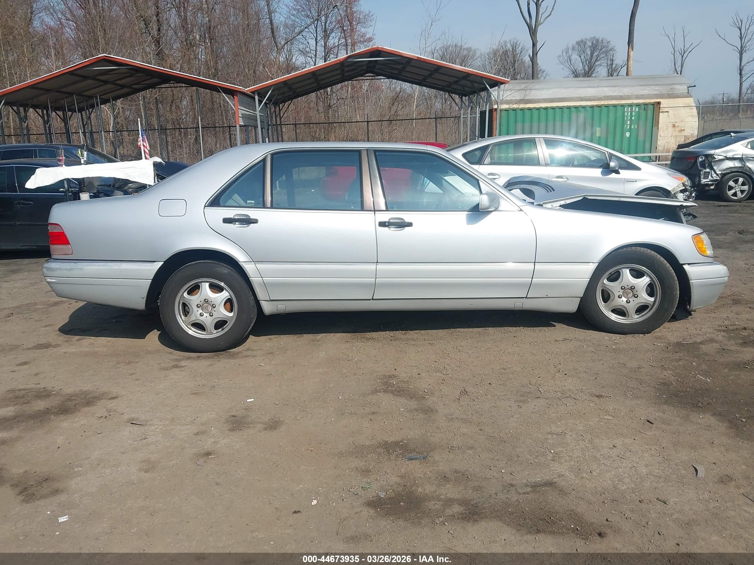 1999 Mercedes-benz S 500   Silver vin: WDBGA51G9XA431301