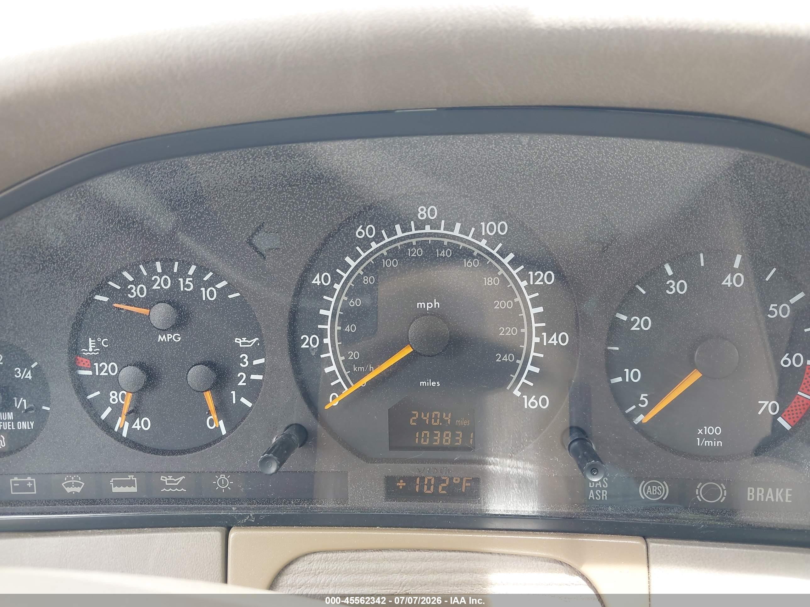 1998 Mercedes-benz S 500   White vin: WDBGA51GXWA396864