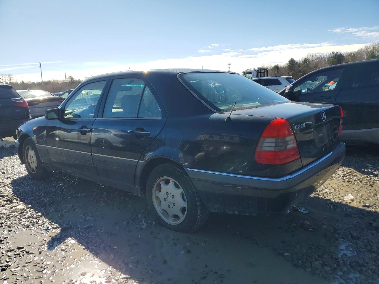 1994 Mercedes-benz C 220 Black vin: WDBHA22E3RF067415