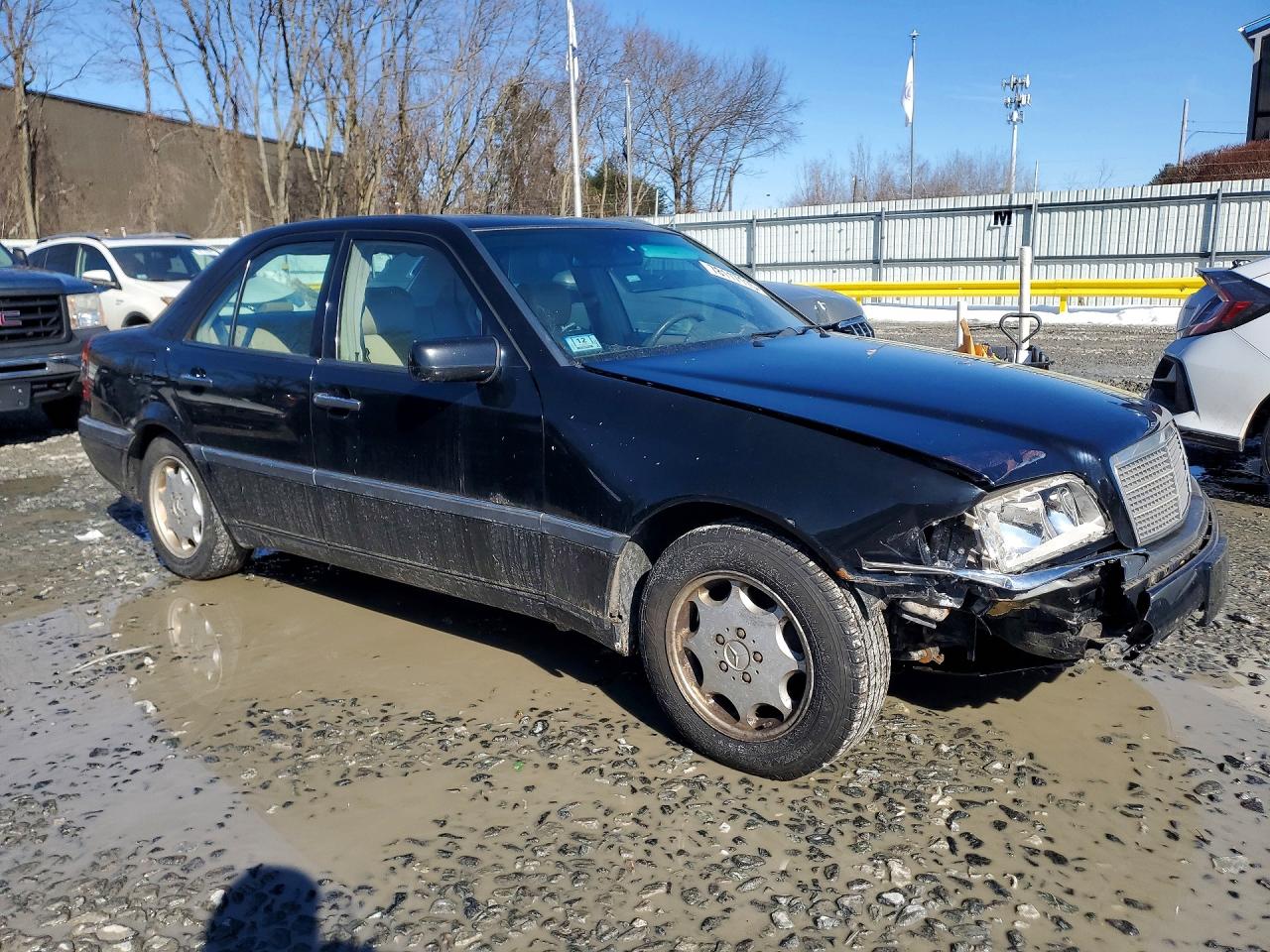 1994 Mercedes-benz C 220 Black vin: WDBHA22E3RF067415