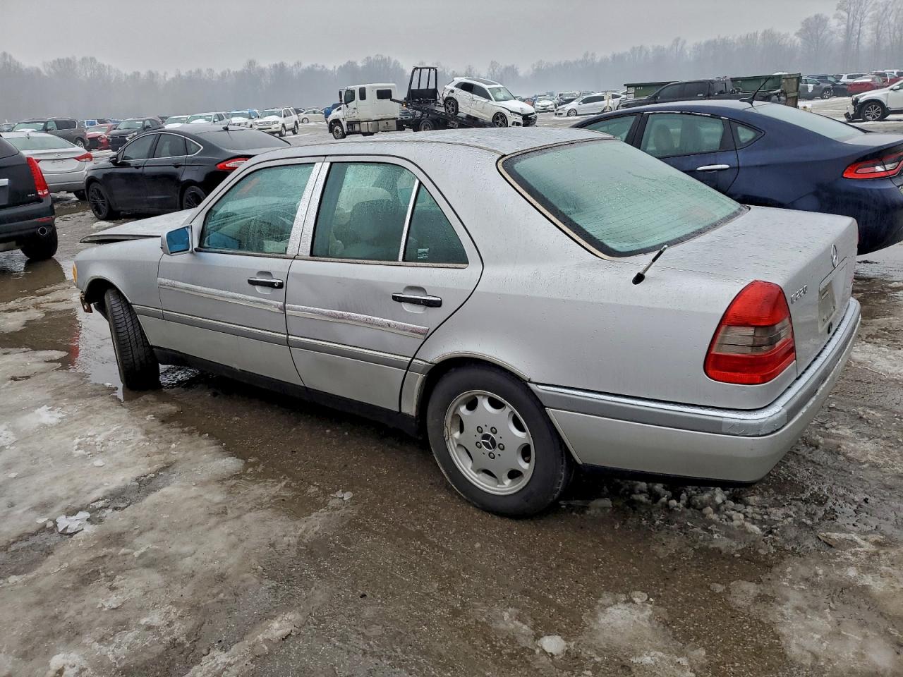 1994 Mercedes-benz C 220 Silver vin: WDBHA22E3RF083923