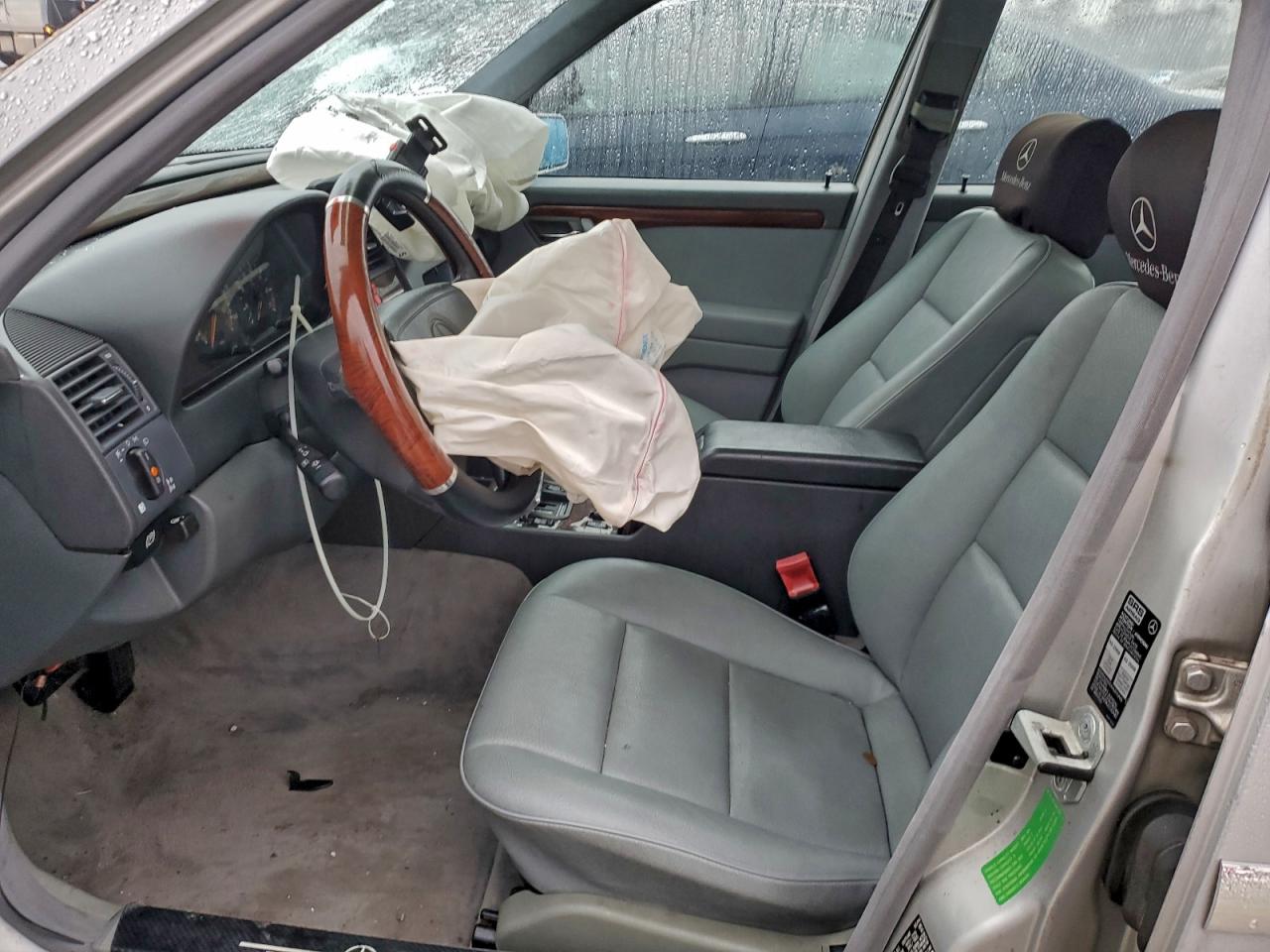 1994 Mercedes-benz C 220 Silver vin: WDBHA22E3RF083923