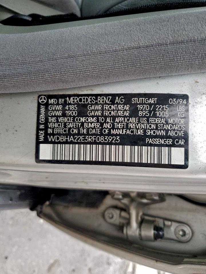 1994 Mercedes-benz C 220 Silver vin: WDBHA22E3RF083923