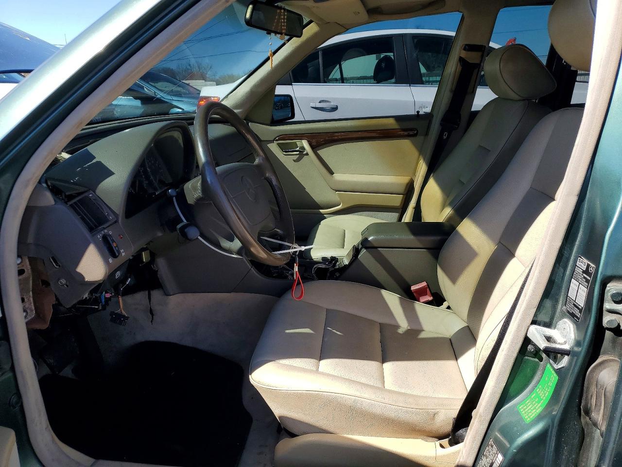 1994 Mercedes-benz C 220 Green vin: WDBHA22E3RF092413