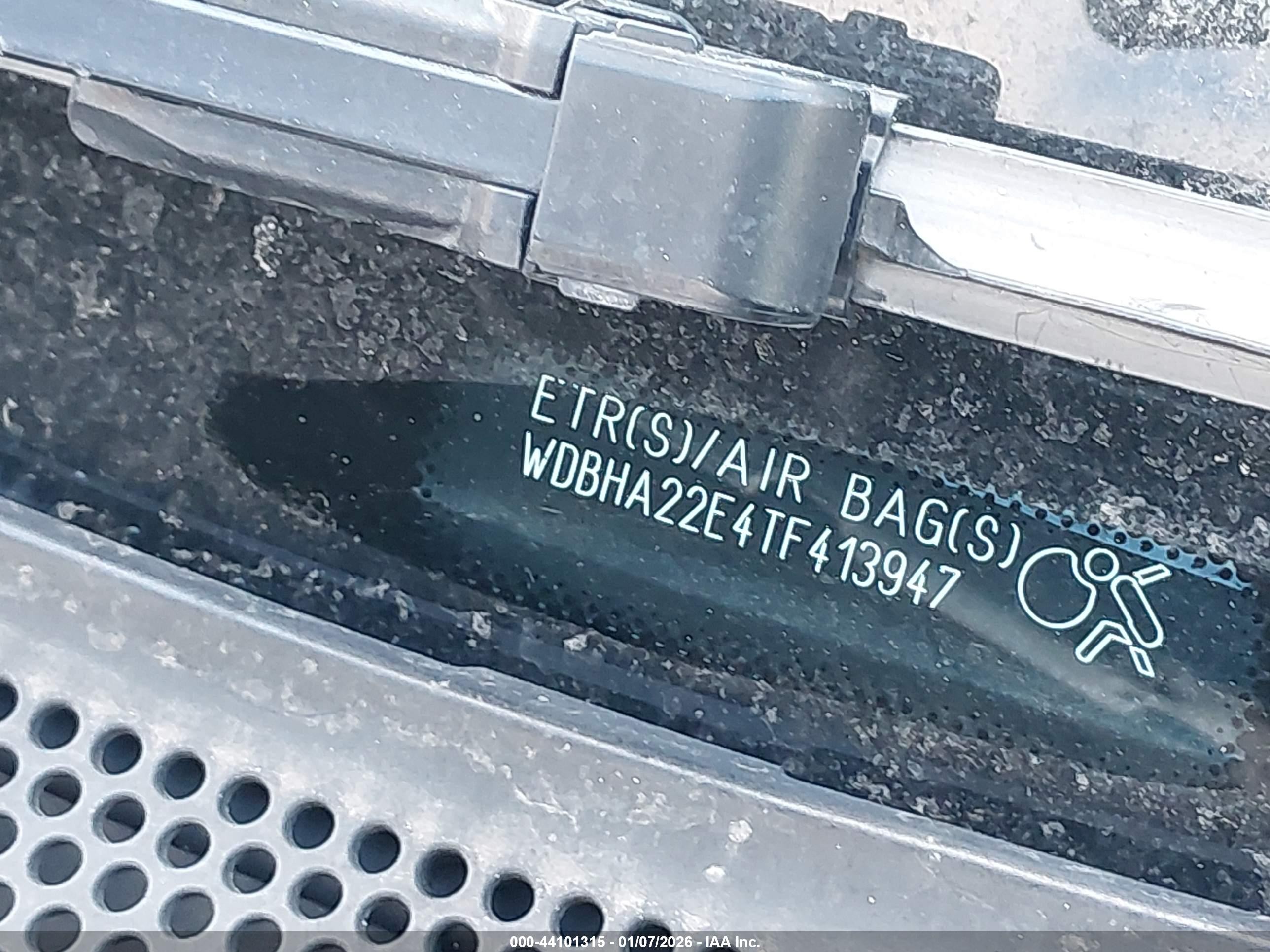 1996 Mercedes-benz C 220 Blue vin: WDBHA22E4TF413947