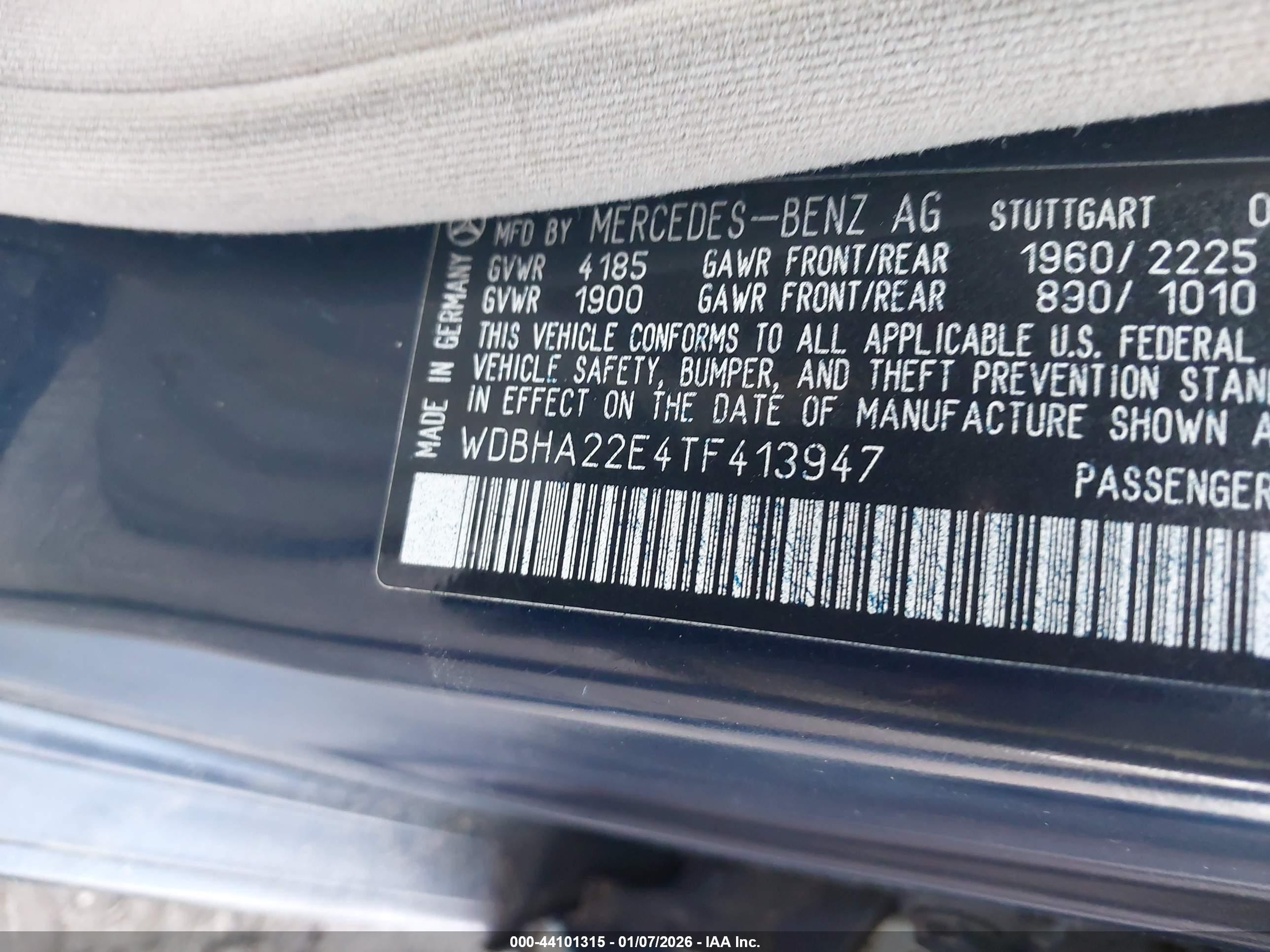 1996 Mercedes-benz C 220 Blue vin: WDBHA22E4TF413947