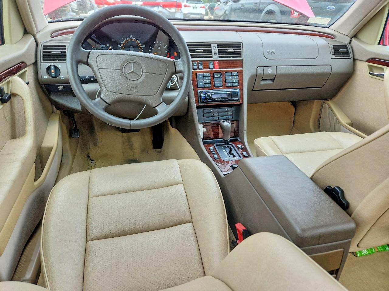 1995 Mercedes-benz C 220 Red vin: WDBHA22E5SF225016