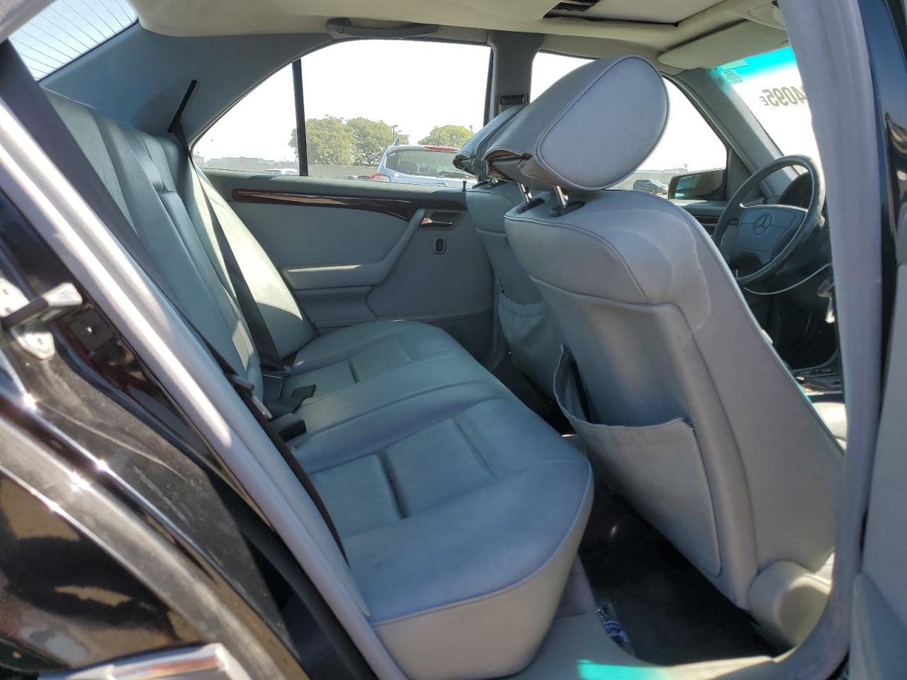 1996 Mercedes-benz C 220 Black vin: WDBHA22E5TF430823