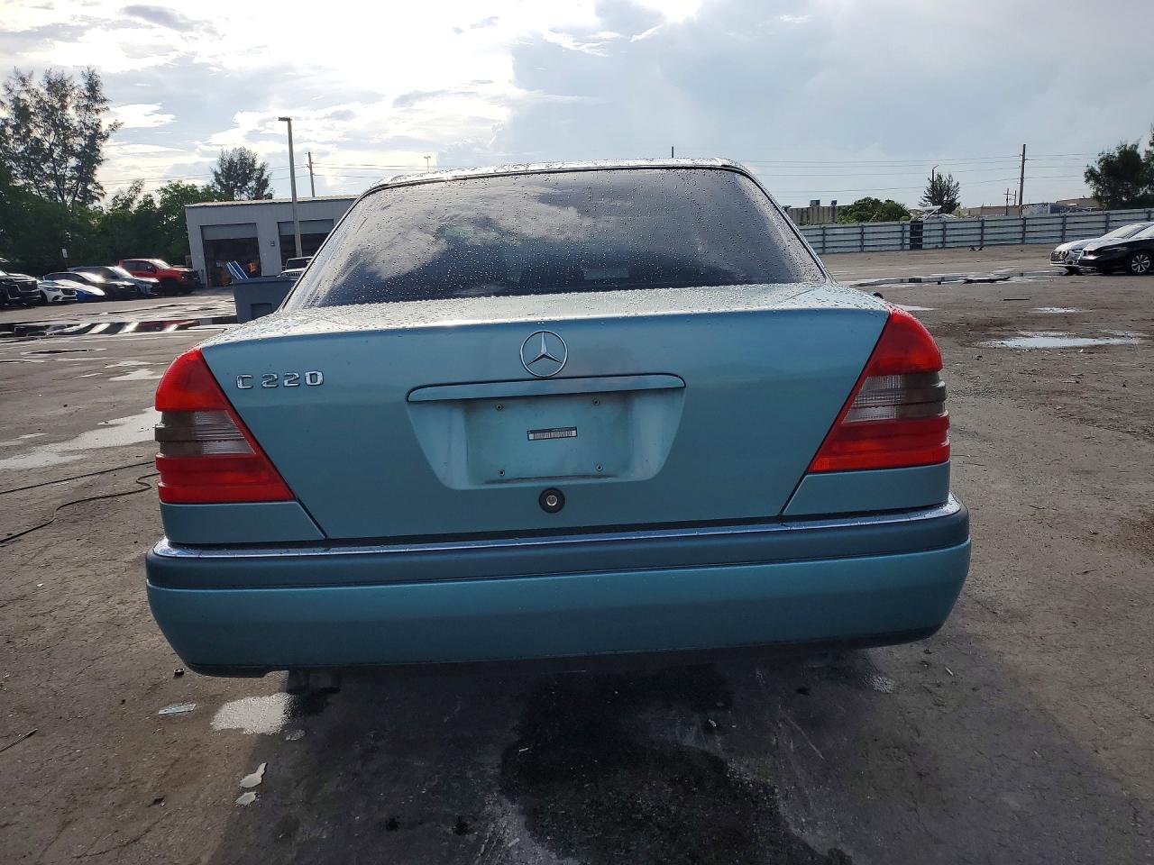 1994 Mercedes-benz C 220 Turquoise vin: WDBHA22E6RF071975