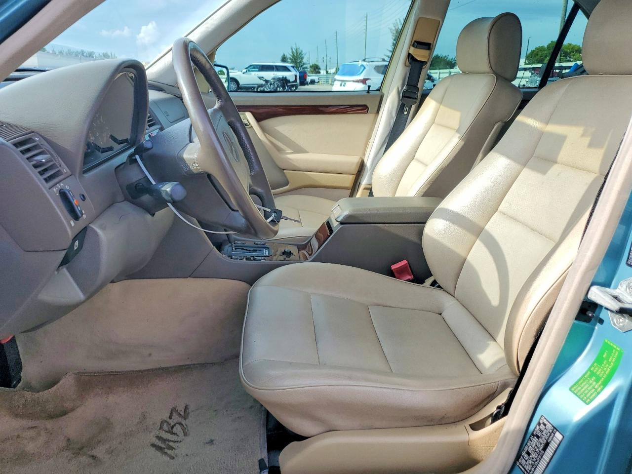 1994 Mercedes-benz C 220 Turquoise vin: WDBHA22E6RF071975