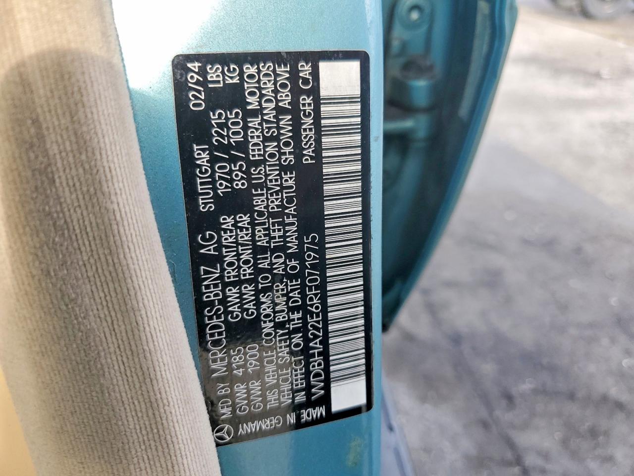 1994 Mercedes-benz C 220 Turquoise vin: WDBHA22E6RF071975