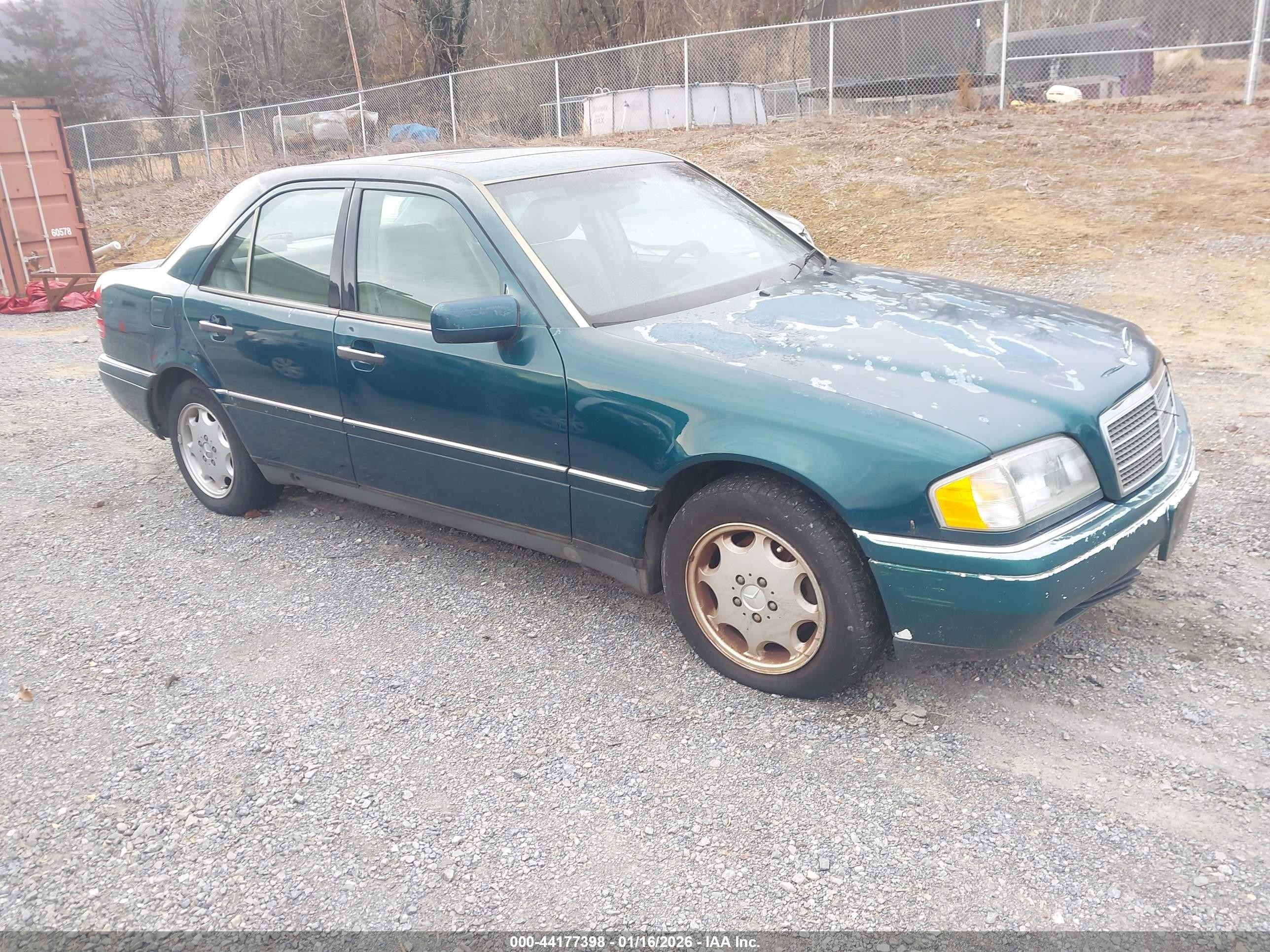 1996 Mercedes-benz C 220 Green vin: WDBHA22E6TF336000
