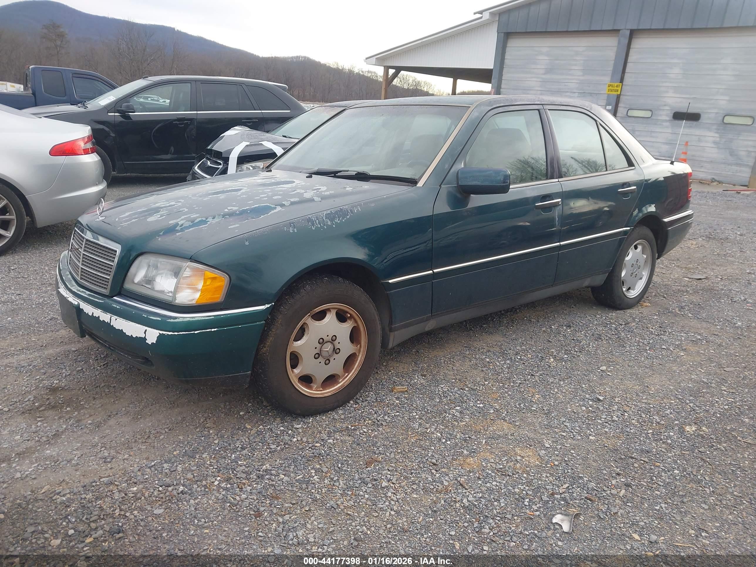 1996 Mercedes-benz C 220 Green vin: WDBHA22E6TF336000