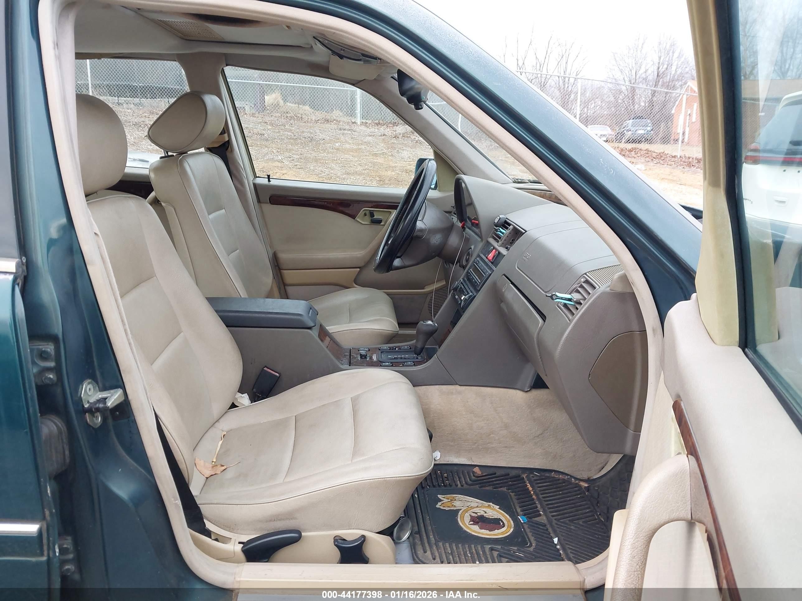 1996 Mercedes-benz C 220 Green vin: WDBHA22E6TF336000