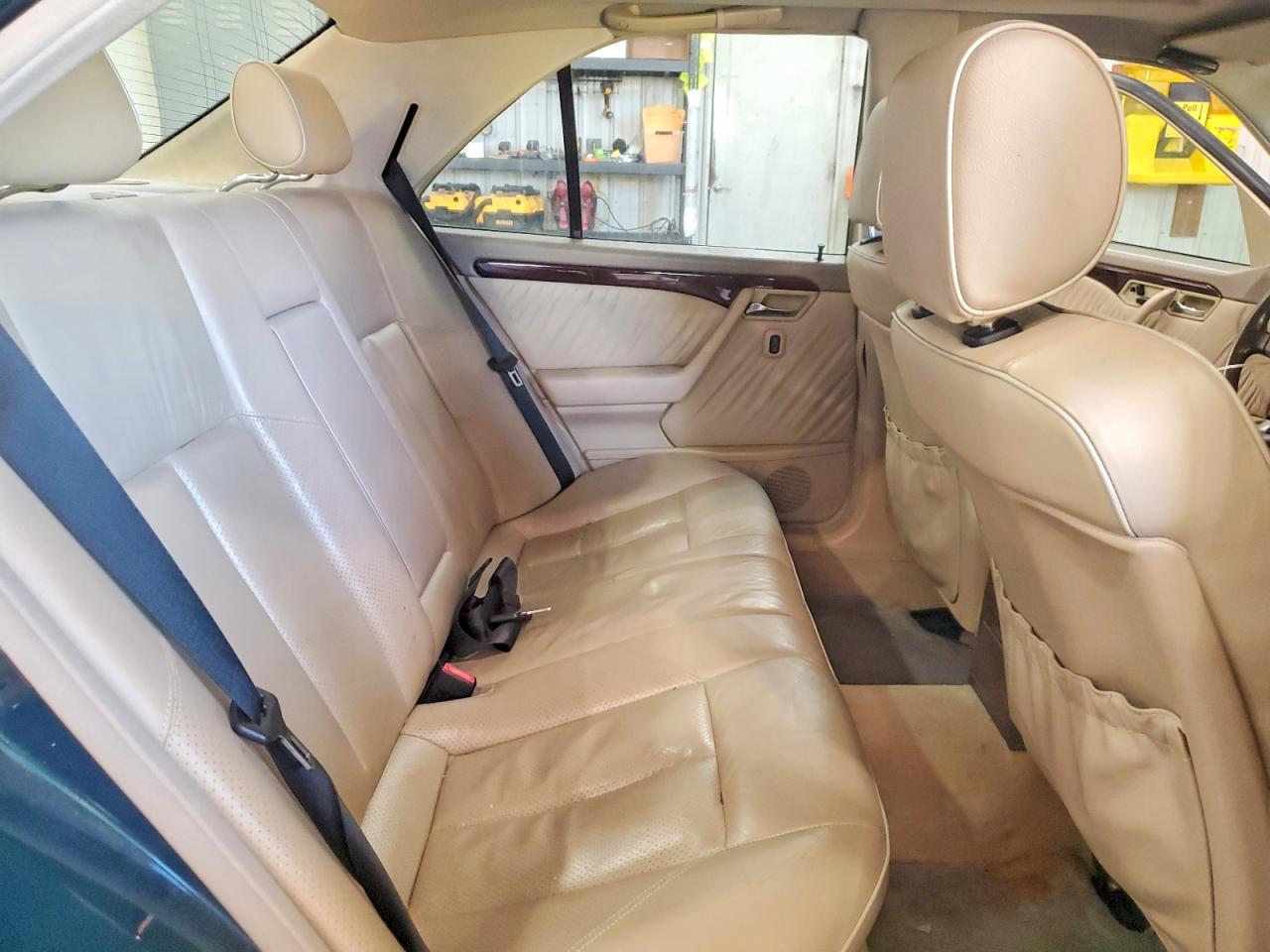 1996 Mercedes-benz C 220 Green vin: WDBHA22E6TF384712