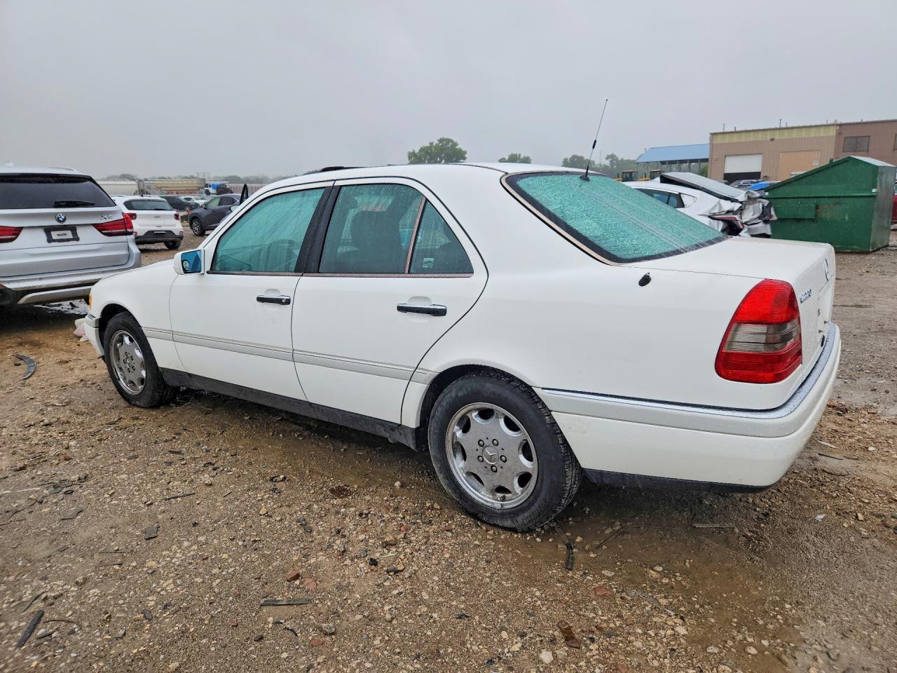 1994 Mercedes-benz C 220 Белый vin: WDBHA22E8RF038203