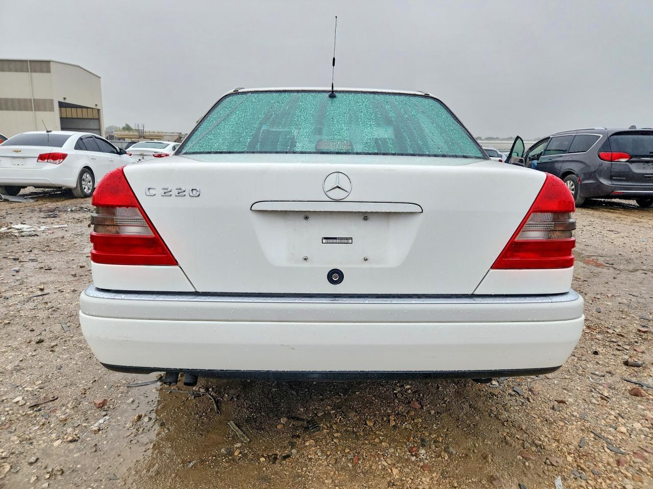 1994 Mercedes-benz C 220 Белый vin: WDBHA22E8RF038203