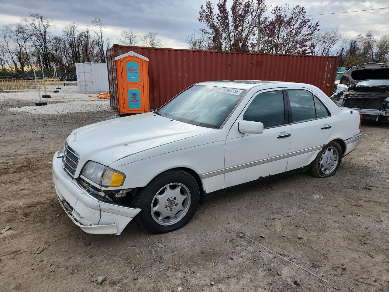 1996 Mercedes-benz C 220 White vin: WDBHA22E8TF457756