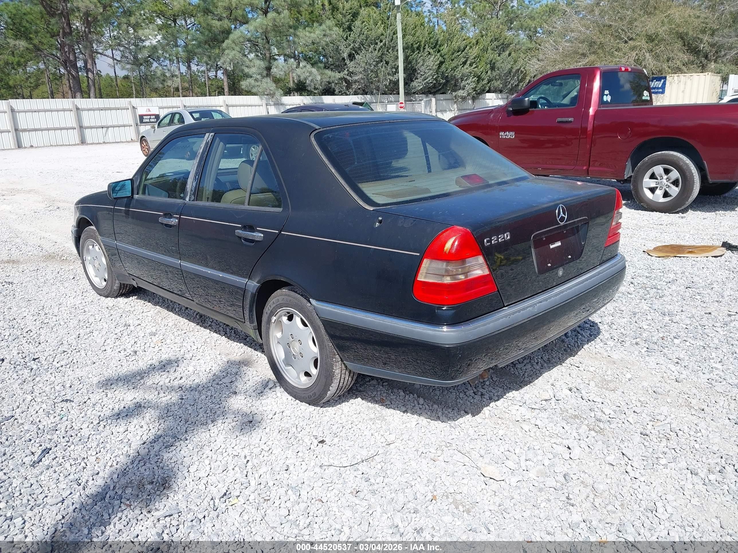1994 Mercedes-benz C 220 Black vin: WDBHA22E9RF055933