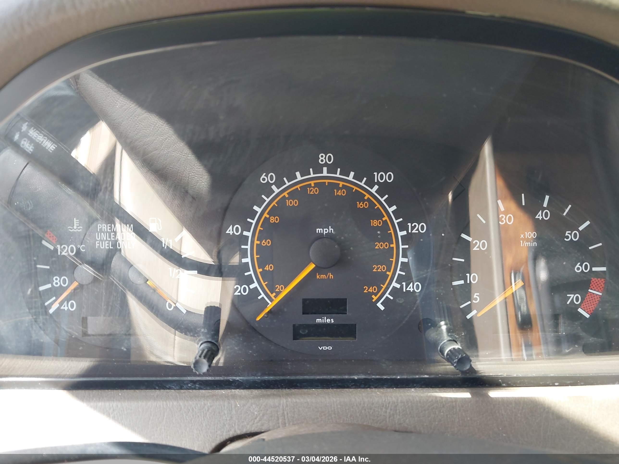 1994 Mercedes-benz C 220 Black vin: WDBHA22E9RF055933