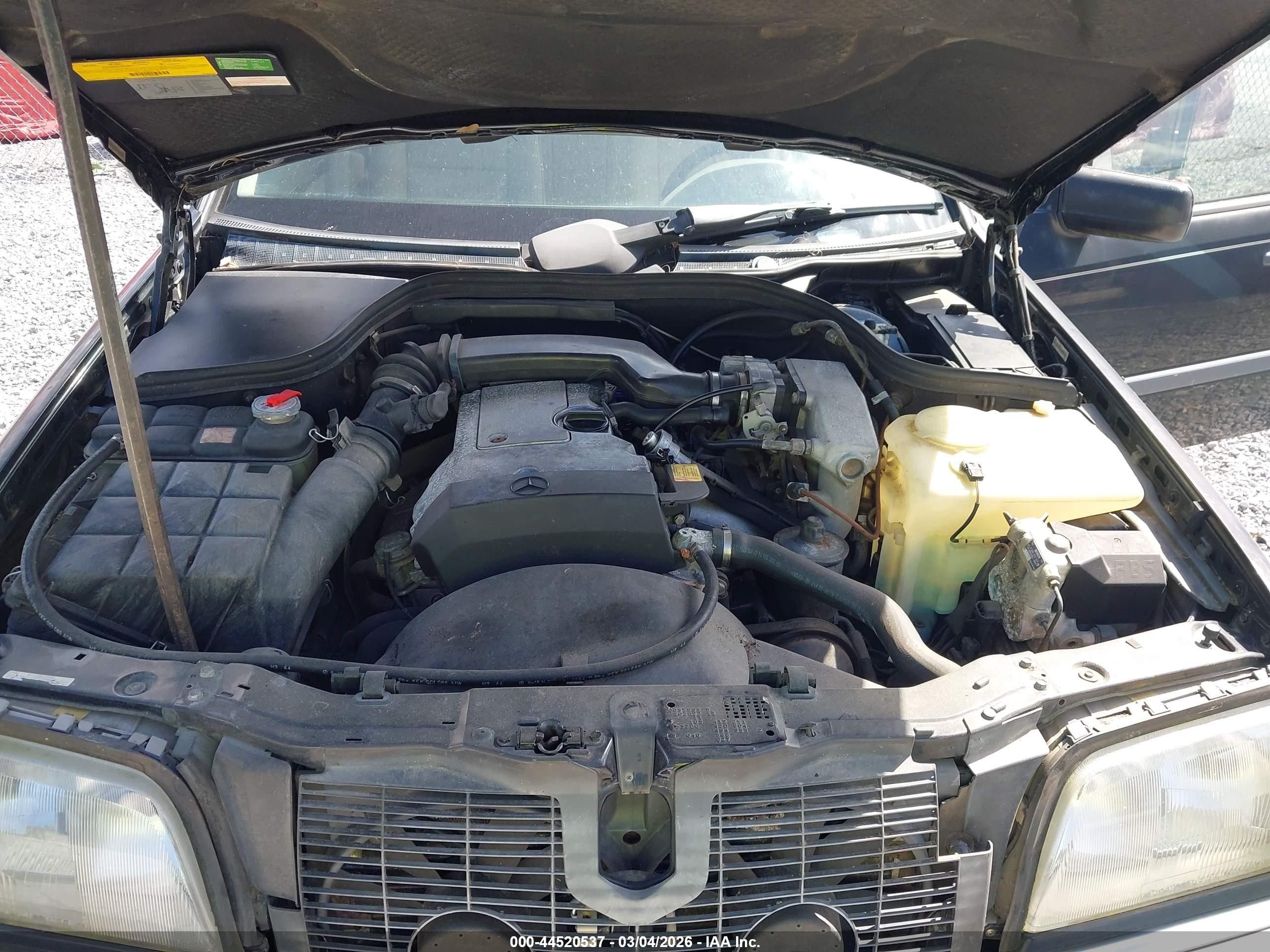 1994 Mercedes-benz C 220 Black vin: WDBHA22E9RF055933