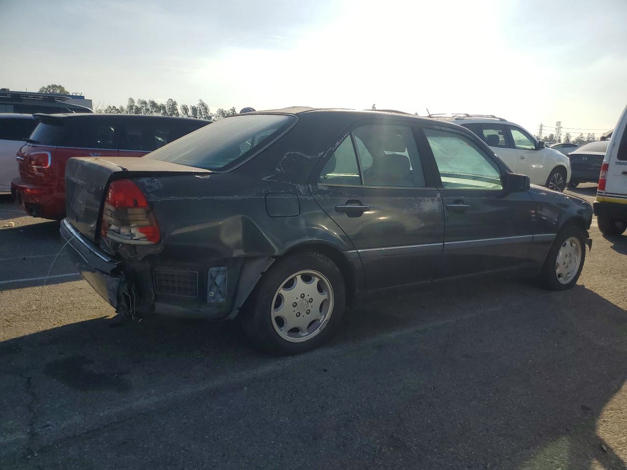 1996 Mercedes-benz C 220 Black vin: WDBHA22EXTF431871
