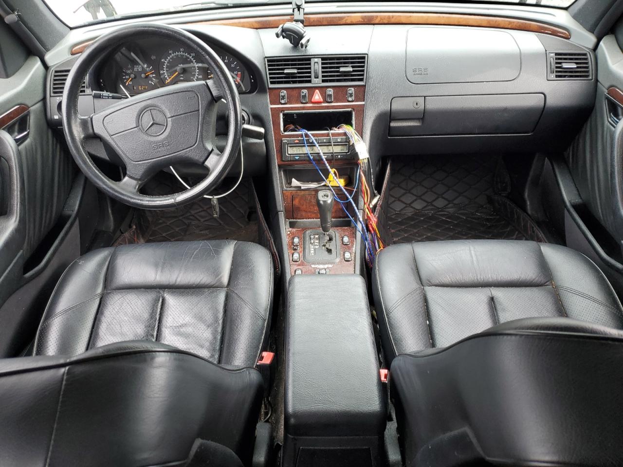 1997 Mercedes-benz C 230 Темно-бордовый vin: WDBHA23E2VF562696