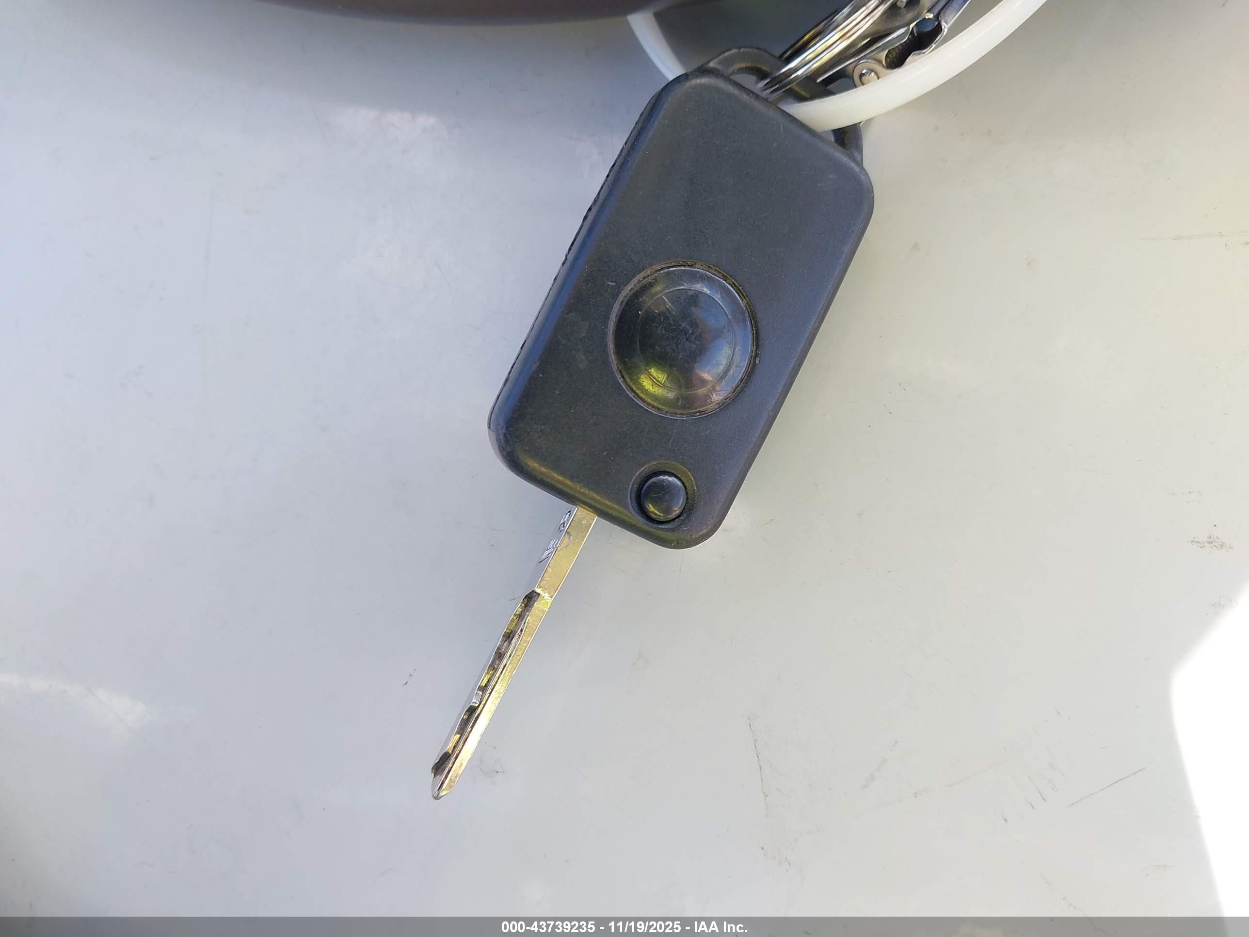 1997 Mercedes-benz C 230   Золотой vin: WDBHA23E3VF524488