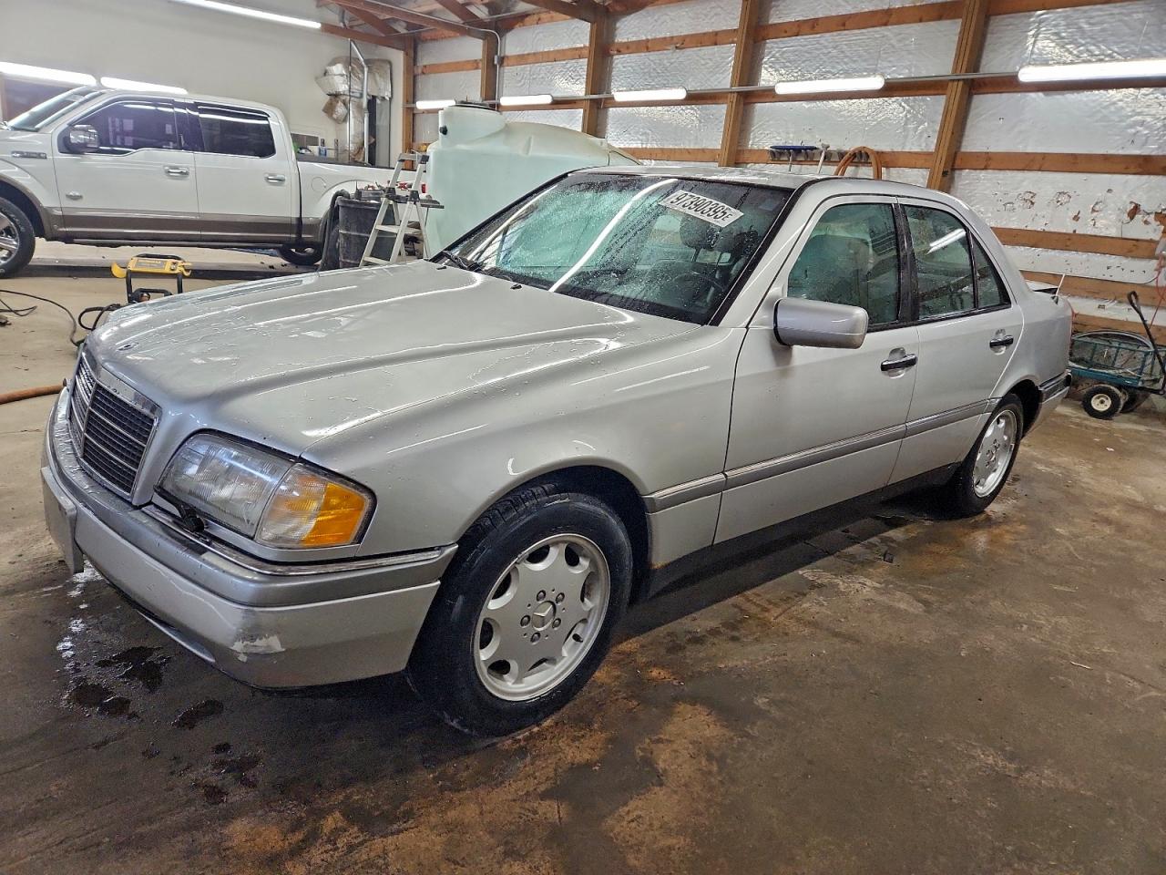 1997 Mercedes-benz C 230 Серебряный vin: WDBHA23E3VF568314