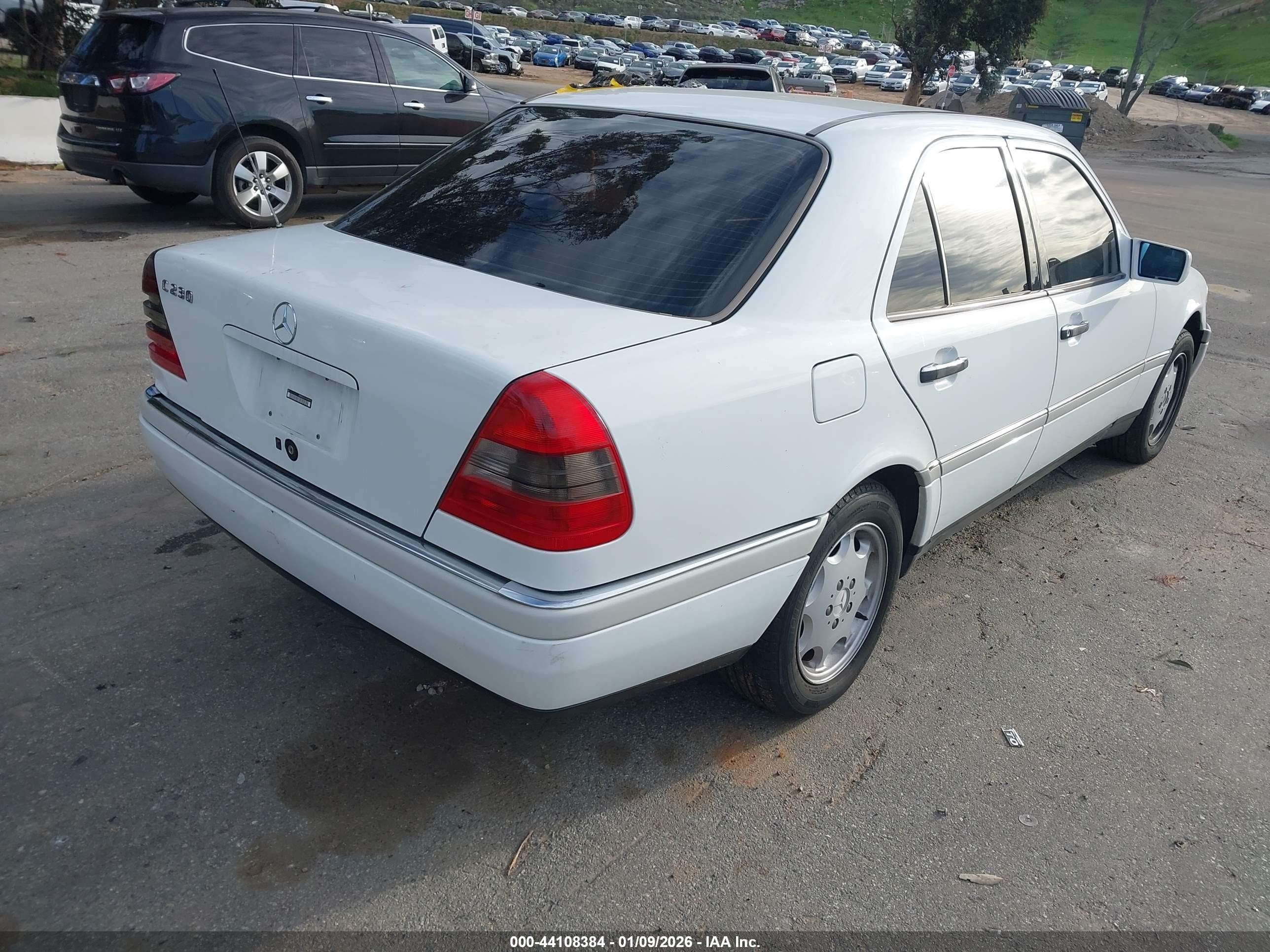1997 Mercedes-benz C 230   White vin: WDBHA23E4VA488372