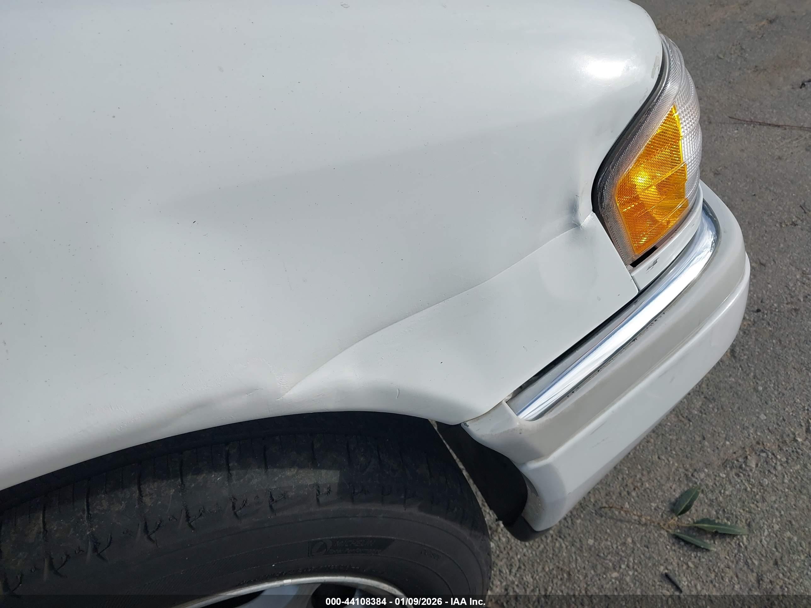 1997 Mercedes-benz C 230   White vin: WDBHA23E4VA488372